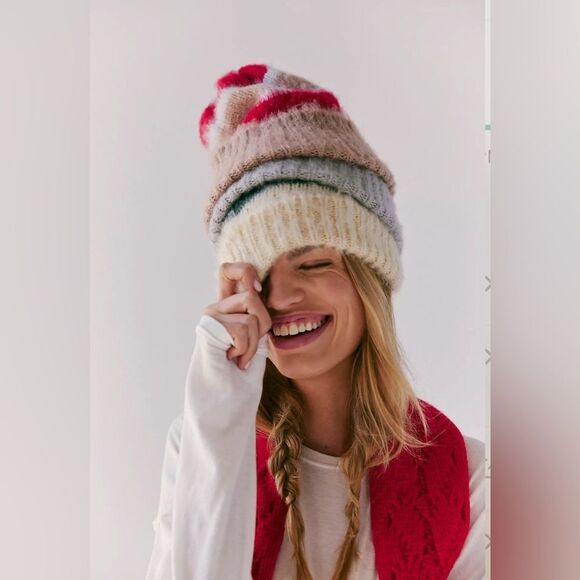 Free People NWT The Grove Stripe Beanie - Picture 2 of 7